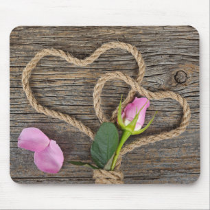 Mousepad corações de corda com rosa