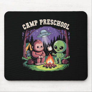 Mousepad Crianças acampam crianças na pré-escola Alienígena