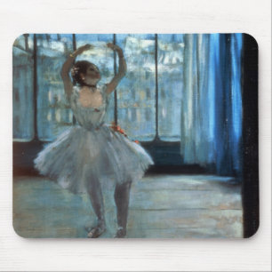 Mousepad Dançarino de Edgar Degas na frente de uma janel