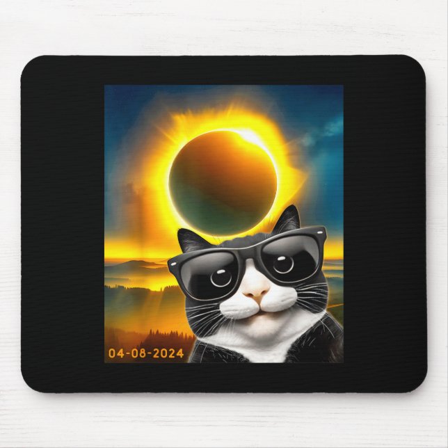 Mousepad Desenho de Gato Tuxedo na Totalidade do Eclipse So (Frente)
