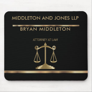 Mousepad Design preto e Dourado da empresa de advocacia
