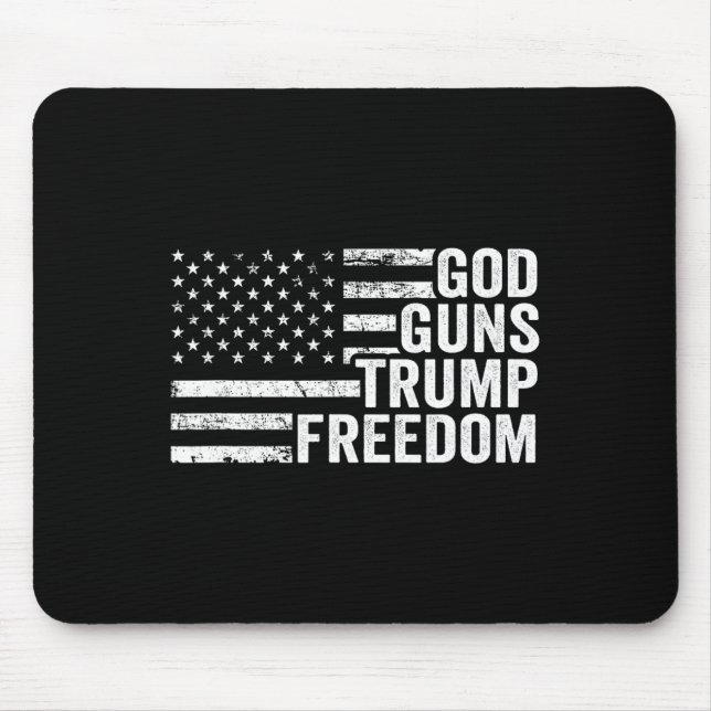 Mousepad Deus Armas Trump Liberdade - Cristão Divertido Pró (Frente)