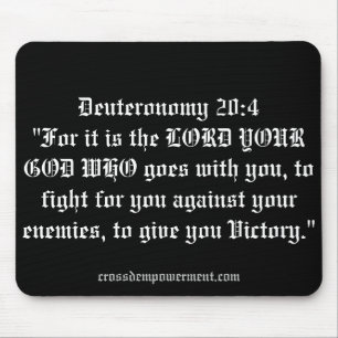 Mousepad Deuteronomia 20:4 citada em um mouse pad.