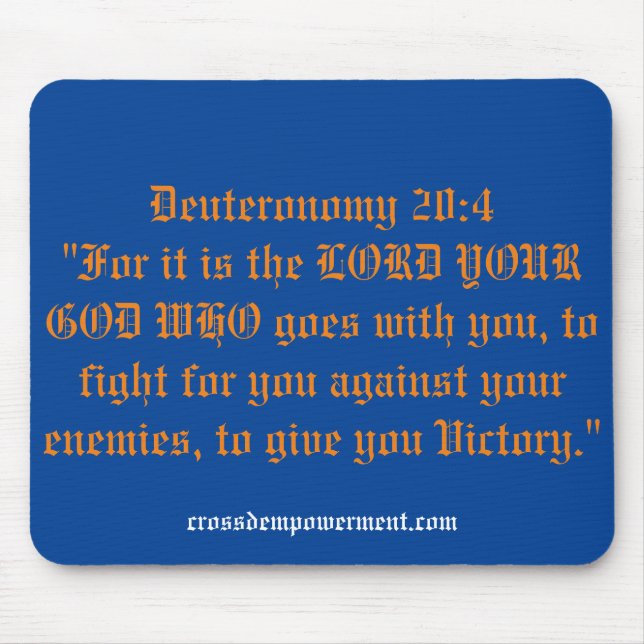 Mousepad Deuteronomia 20:4 citada em um mouse pad. (Frente)