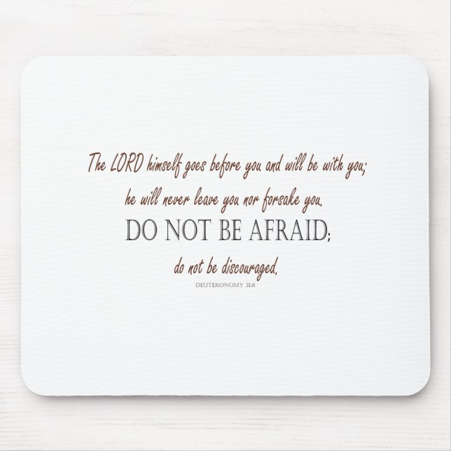 Mousepad Deuteronômio_31:8 (Frente)