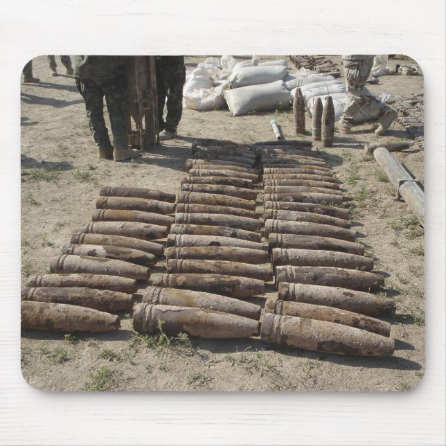 Mousepad Dispositivos explosivos são identificados e invent (Frente)