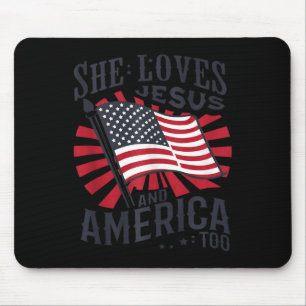 Mousepad Ela Ama Jesus E a América Também Bandeira Dos EUA 
