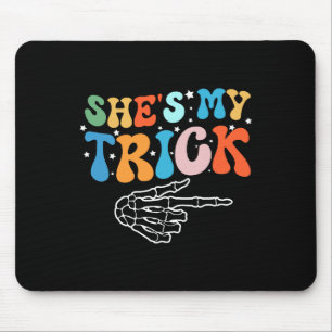 Mousepad Ela é o meu truque é o meu cupom de Dia das Bruxas