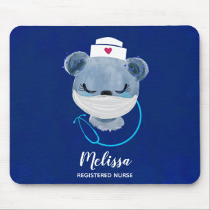 Mousepad Enfermeira de Urso Bonito Vestindo uma Máscara Méd