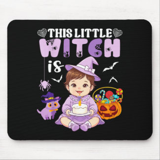Mousepad Essa pequena bruxa faz 1 ano de aniversário de hal