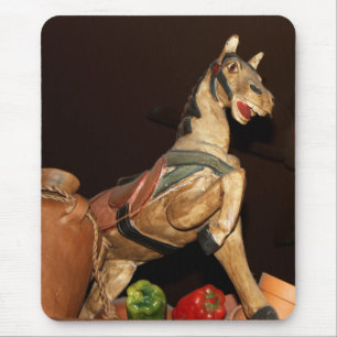 Mousepad Estátua de Cavalo e Decoração na Foto do Restau
