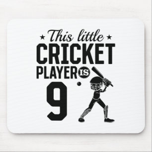 Mousepad Este pequeno jogador de críquete tem 9 anos - 9º B