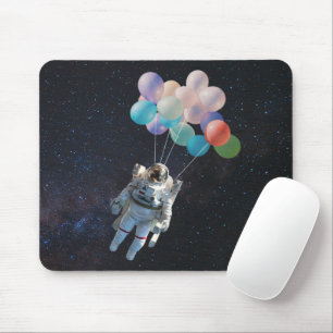 Mousepad Estrelas Astronautas e Balões Coloridos no Espaç