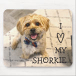 Mousepad Eu Amo Meu Cuzeiro | Foto de Cheio<br><div class="desc">Este lindo e moderno mouse apresenta uma fotografia adorável de um Shorkie vestindo uma gravata arco... e o texto, "I Love (Heart) my Shorkie." Fácil de personalizar o texto para qualquer raça de cães! Substitua a foto por uma de sua autoria ou saia como está (esta é minha pequena cara...</div>