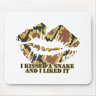 Mousepad Eu beijei um Cobra castanho e Impressão Dourado