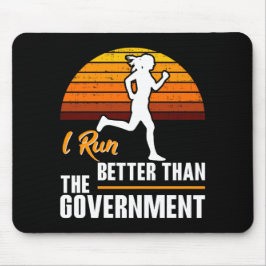 Mousepad Eu Corro Melhor Que O Governo Corredor Divertido