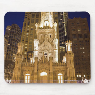 Mousepad EUA, Illinois, Chicago, Torre Água iluminada