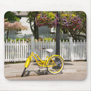 Mousepad EUA, Michigan, Ilha Mackinac. Bike Amarelo