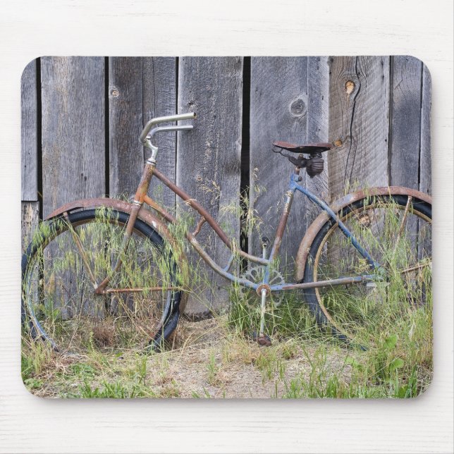 Mousepad EUA, Oregon, Bend. Uma bicicleta velha em ruínas (Frente)