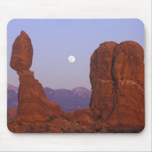 Mousepad EUA, Utah, Arches NP, Lua Cheia Nascente em
