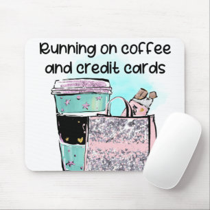 Mousepad Executando em Café e Cartões de Crédito