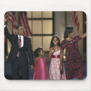 Mousepad Família de Barak Obama acena na última noite de