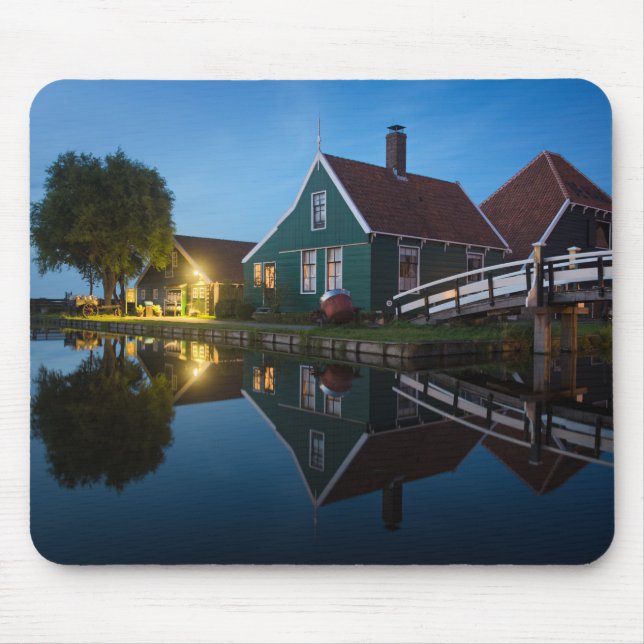 Mousepad Fazenda de queijo no crepúsculo na Holanda (Frente)