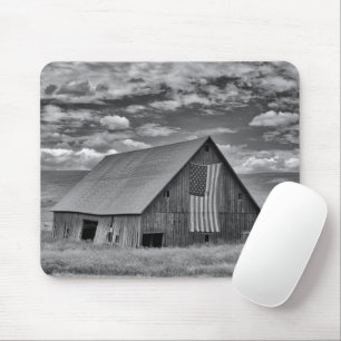 Mousepad Fazendas   Cena BW American Flag Barn