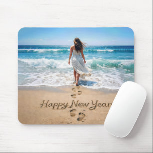 Mousepad Feliz Ano Novo com Mulher Entrando no Oceano