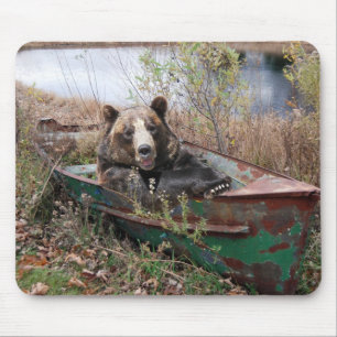 Mousepad Feliz Urso em um Barco Rusty