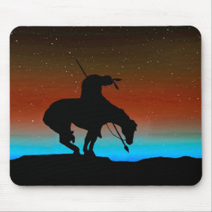 Mousepad Fim da Silhueta de Trilha com o Céu Noturno