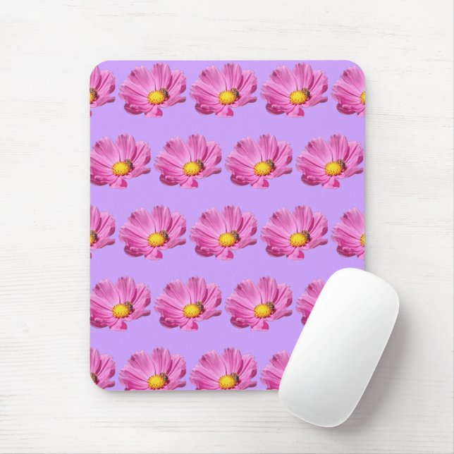 Mousepad Flor vibrante rosa com uma abelha em um dia de ver (Com mouse)