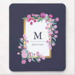 Mousepad Flores de Bougainvillea, azuis, Douradas e cor-de-<br><div class="desc">Este belo mouse pad apresenta um fundo azul da meia-noite,  e um falso quadro de ouro cercado por bonito flores de bougainvillea cor-de-rosa. Personalize com seu nome e monograma para torná-lo seu. Usamos arte de LABFcreations.</div>