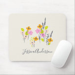 Mousepad Flores Rosa e Verde | Nome Personalizado<br><div class="desc">Flores Rosa e Verde | Pad do mouse personalizado</div>