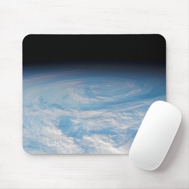 Mousepad Formação Circular De Nuvens Sobre O Oceano Pacífic (Com mouse)