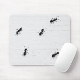 Mousepad Formigas Pretas em Madeira Branca
