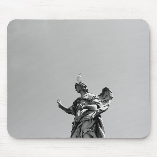 Mousepad Foto simples e moderna de gaivota em cima da estát (Frente)