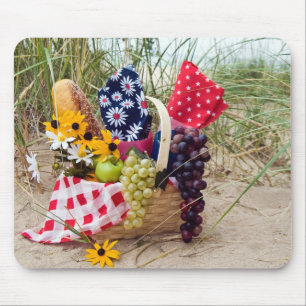 Mousepad fruta fresca na cesta da praia