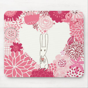 Mousepad Fundo floral romântico com coelho bonito