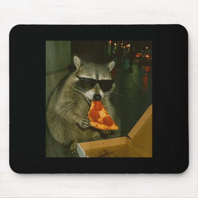 Mousepad Funny Raccoon Eating Zza Animal Meme  (Frente)