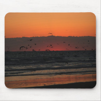 Mousepad Gaivotas Voando Sobre O Sol Do Oceano