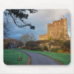 Mousepad Gales - Um castelo galês particular perto de St.