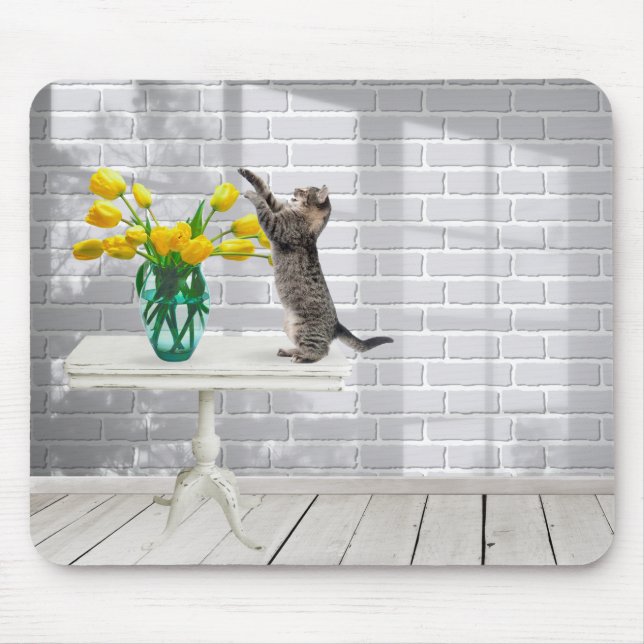 Mousepad Gato com Pão de Mouse de Tulipas Amarelas (Frente)