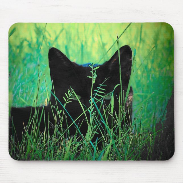 Mousepad Gato negro na grama (Frente)