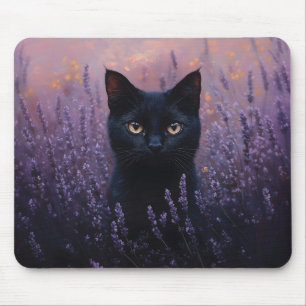Mousepad Gato Preto numa Ilustração de Campo de Lavanda