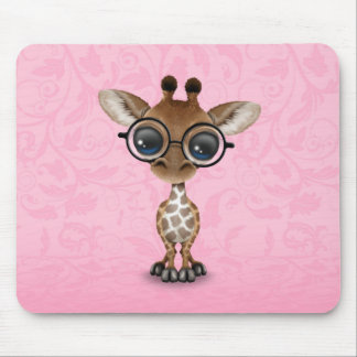 Mousepad Girafa curioso bonito do bebê que veste vidros no