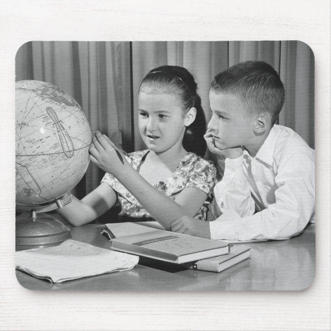 Mousepad Globo da visão do menino e da menina (Frente)