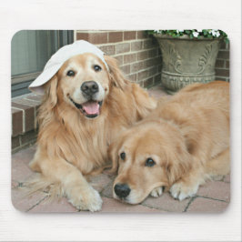Mousepad Golden retriever com boné de beisebol