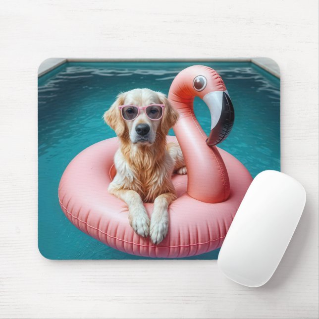 Mousepad Golden Retriever Floating In a Flamingo Float (Com mouse)