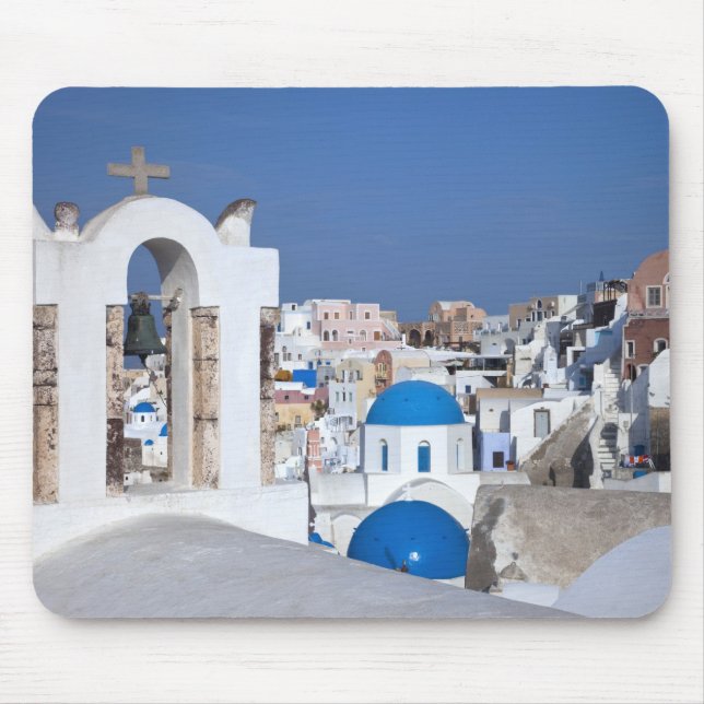 Mousepad Grécia, Santorini. Torre do sino e cúpulas azuis d (Frente)